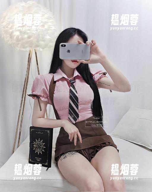 镂空不止是坡道，Aram(아람)的高清作品，像漫步在梦里又回过神。
