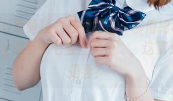 BoLoli菠萝社 – 在线撸图，柳侑绮Sevenbaby展示‘七宝三文鱼’，这算是吃还是看？