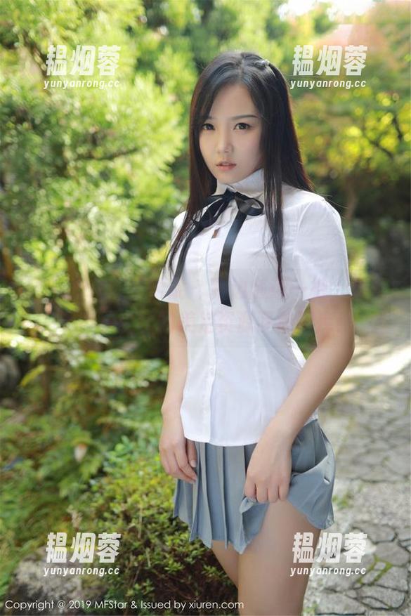 MFStar模范学院-夏小秋秋秋 MFStar模范学院 - 路边随意一拍,竟是夏小秋秋秋的美足资源互动图库!
