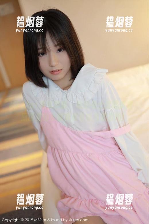 MFStar模范学院-欧阳美萱 MFStar模范学院 - 私拍勇士欧阳美萱,原图里的长腿简直可以当武器用!
