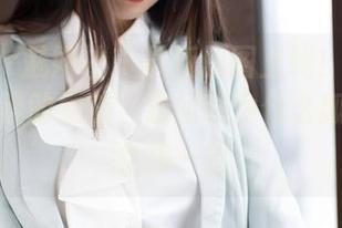 MiStar魅妍社 – 最新原图上线！FoxYini孟狐狸的女孩，别问我为什么狐狸会跟女孩一起