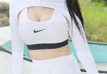 MyGirl美媛馆 – 让人停下来的黑白，Flower朱可儿的精选套图。