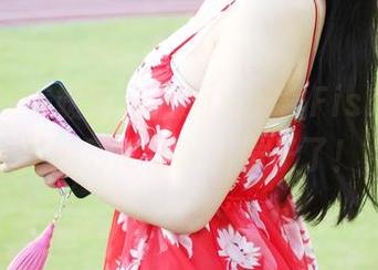 MyGirl美媛馆 – 刷到鱼子酱Fish的套图，油亮得可以当镜子了！
