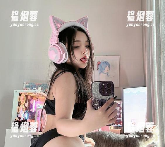 SayoMomo 怀疑这张SayoMomo可爱图片的下载量,恐怕身边的小动物都会嫉妒!抓紧下载吧!