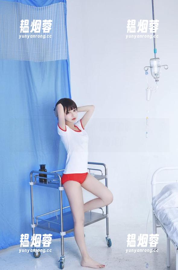 职业装私拍？Shika小鹿鹿的收藏里，全是让你忍俊不禁的作品！