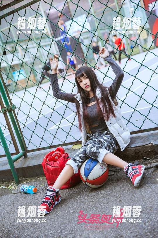 TouTiao头条女神-张蓝欣 TouTiao头条女神 - 高清写真中的妹妹,张蓝欣把她拍得像仙女下凡