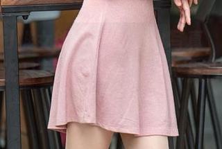 TuiGirl推女郎 – 下载黑白写真，小九九说，谁说只有彩色才能撩人？黑白照照样勾魂。