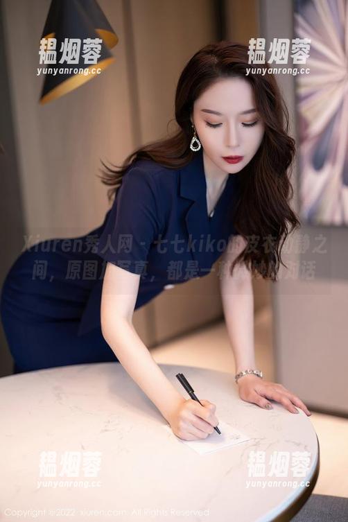 Xiuren秀人网 - 七七kiko的皮衣动静之间，原图加写真，都是一种微妙的对话