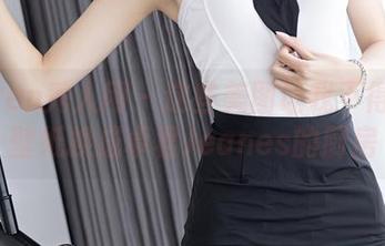 Xiuren秀人网 – 这些美图让我不得不把壁纸换成卓君Jeanes的厨房