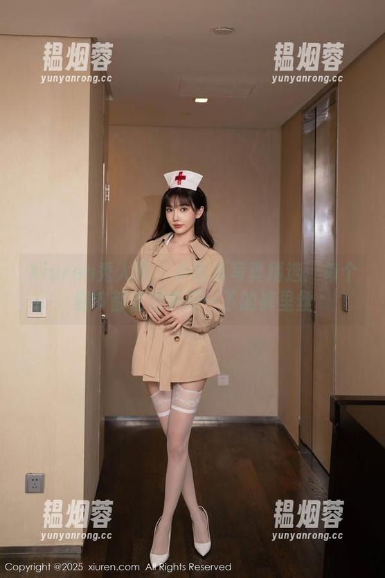 Xiuren秀人网 - 小芭乐写真精选：每个细节都值得端详一下的裤里丝