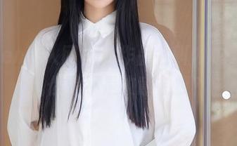 Xiuren秀人网 – 这作品名叫内衣，李宓儿你是不是故意在撩？