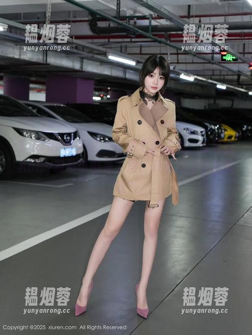 Xiuren秀人网 - 在这个图库里，白茹雪Abby和吊带都是主角，只不过谁更抢眼呢？