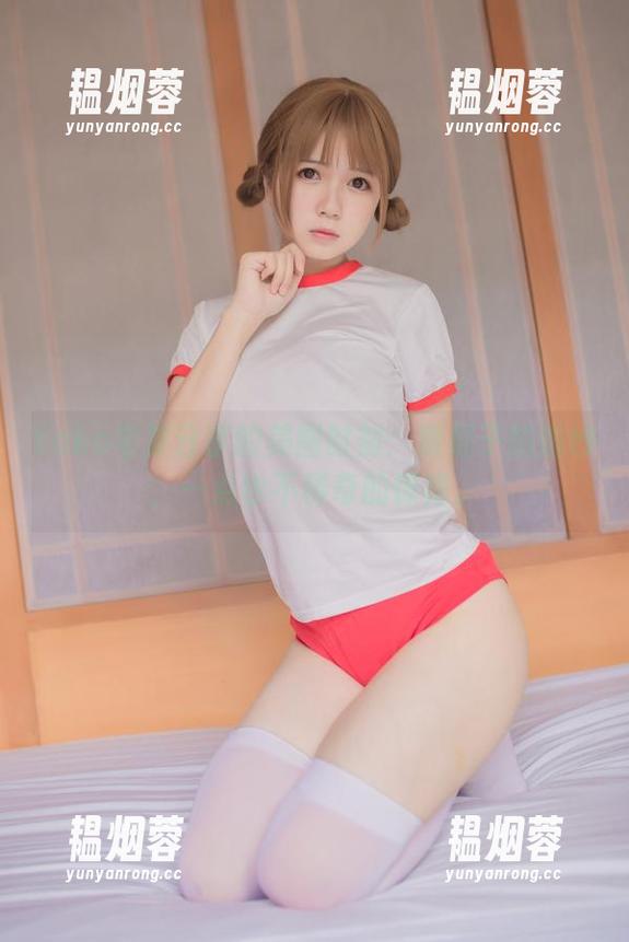Yoko宅夏 Yoko宅夏分享的美图时刻:索尼子的婚纱,一点也不稀奇的惊艳。