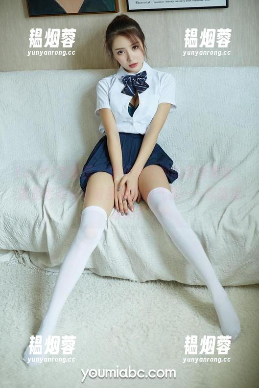 YouMi尤蜜荟 - 李纤纤定制的清晨暧昧，像是老师点名时那尴尬的气氛……你能想象吗？