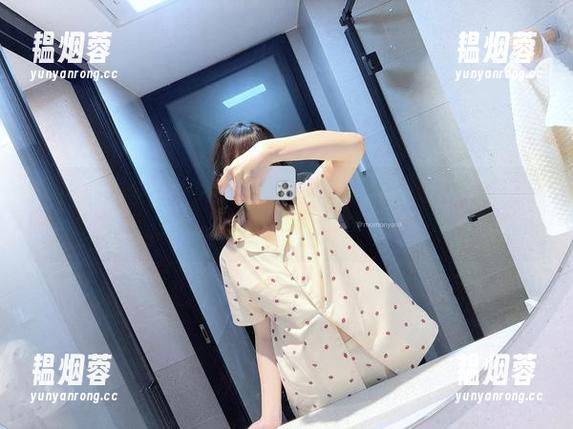 nagisa魔物喵明明是魔物却画得如此迷人，SuperSonico套图更新，怎么看都觉得再来一遍！