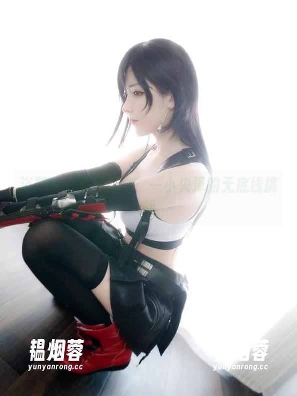浴缸竞泳图包精选：一小央泽的无底线挑战
