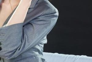 丽柜 – 学妹图册：允儿，让我想起了当年的青涩时光