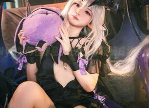 伊喵君_Nya如何在作品中把死库水演绎成块小小的幻想？