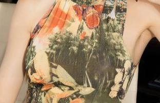 克拉女神 – YOYO写真：夏日里的一丝不苟和随意