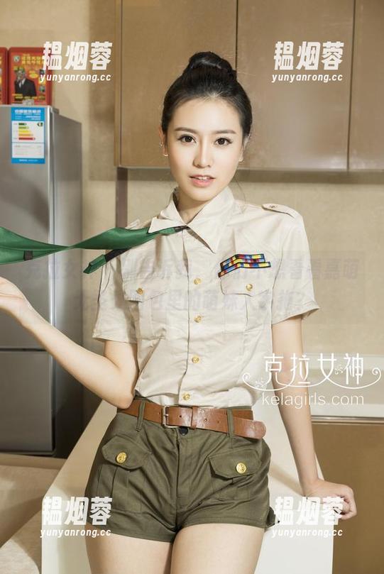 克拉女神 - 别告诉我，你们不想看看嘉萌无圣光图包里的萌妹人字拖？