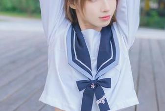 蓝色礼服引发的兔玩映画最新图册思考：我也想光辉一下！