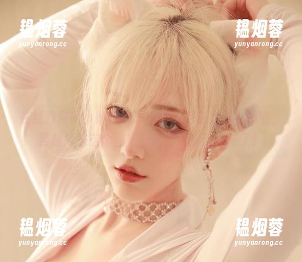 在线欣赏啾小妍的甜心图集，点击之前小心喔，要是掉进这个甜蜜的陷阱可就出不来了！
