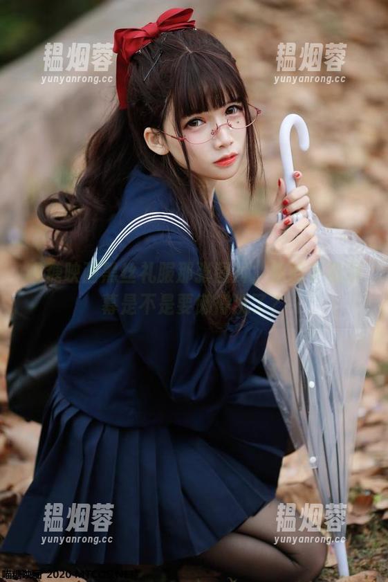 喵糖映画黑丝礼服那张图片，我的手机屏幕是不是要懒得洗了？
