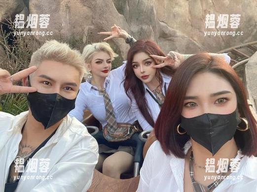 奈斯希希 微密圈 - 奈斯希希的高清自拍,我就问,键盘上有多少口水?