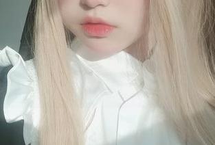 当女主K穿上内衣，套图更新的瞬间，我想说这才是真正的‘克服羞涩’！