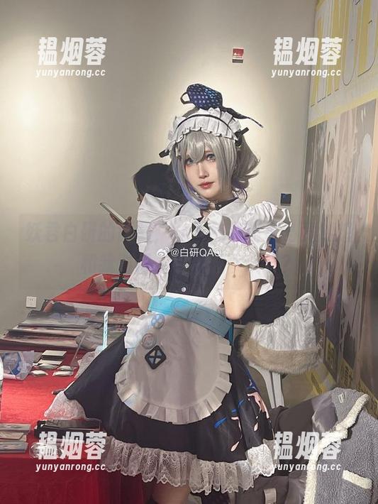 妖君白研的原图，能天使莫斯提马竟然想和我对话，下载一下试试？