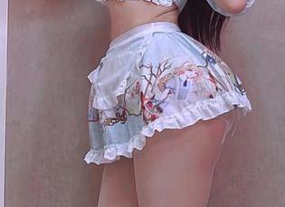 微密圈 – 呃，好吧，姐姐Lalion这次的护士姐姐，真像是从画中走出来的，无圣光也有点美。