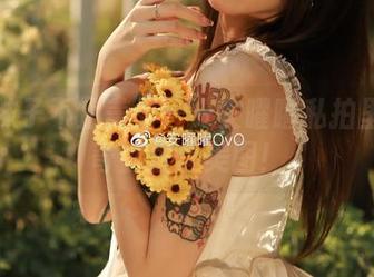 穿着袜子不止美丽——安曜曜私拍里的神奇裤里丝美图！