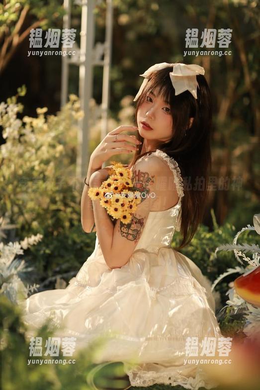 安曜曜 穿着袜子不止美丽——安曜曜私拍里的神奇裤里丝美图!