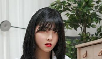 定制婚纱写真：如果你也喜欢宋哈娜的古怪选择，可以来试试。