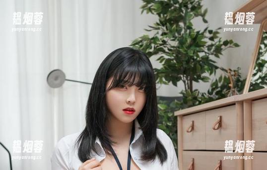 定制婚纱写真：如果你也喜欢宋哈娜的古怪选择，可以来试试。