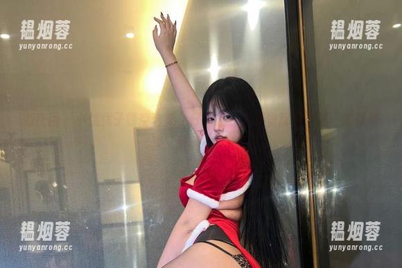 小优优子 微密圈 - 小优优子镂空合集,仔细看,这感觉就像在看一本既平淡又烧脑的小说。