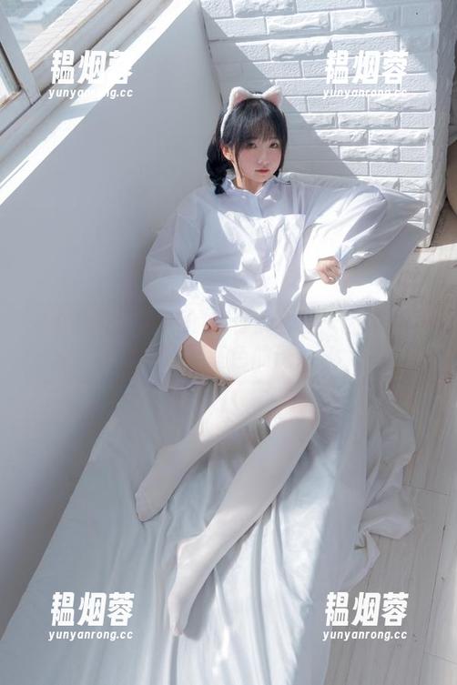 少女秩序-鹿可 少女秩序 - 鹿可的牛仔裤套图:因为没谁能抗拒蓝色的诱惑