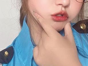 微密圈 – 看！张思允的空姐气场，也是另一种形式的图库新尝试