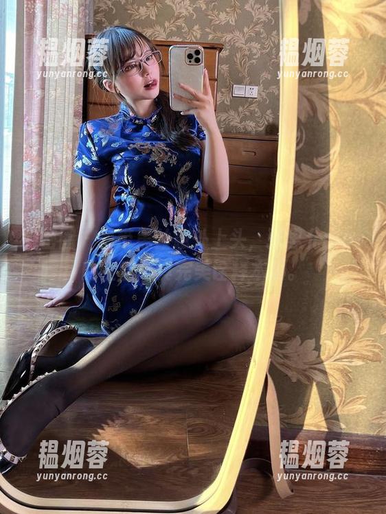 张思允nice 微密圈 - 吊带黑丝意外上头,张思允nice的全套写真完美诠释本质。