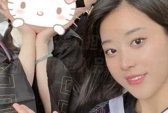 微密圈 – 无圣光无负担，张老师每年的足球篮球图集带你进入另一个“球”场。