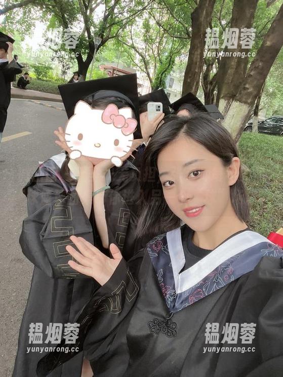 张老师 微密圈 - 无圣光无负担,张老师每年的足球篮球图集带你进入另一个“球”场。