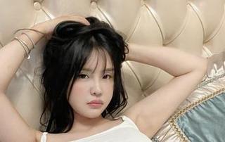 微密圈 – 图库中的张鑫baby：穿上蕾丝，连画框都嫉妒