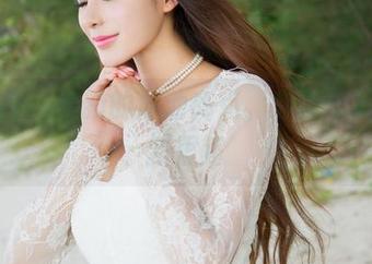 推女神 – 最新的泳池亮点，赵伊彤玩水的新思路