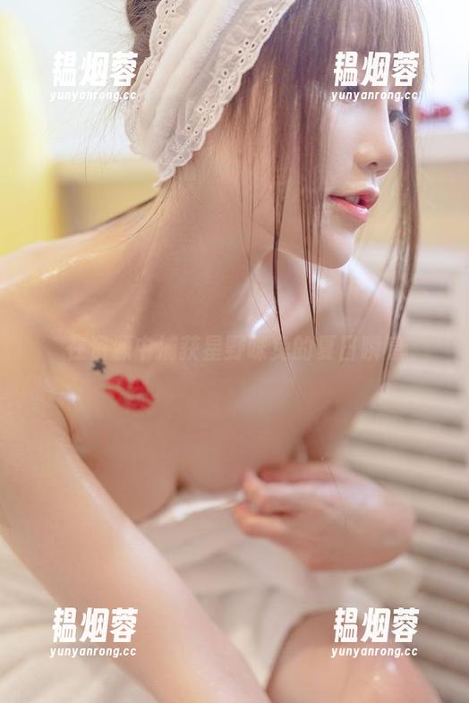 在资源中捕获星野咪兔的夏日瞬息
