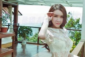 果团网 – 这就是甜Abby的全套网袜，原图一出，心脏不打班了！