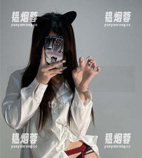 桃沢樱呀 微密圈 - 图片分享:桃沢樱呀的扇子给我的夏日带来了些许凉意