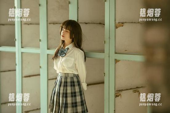 桃良阿宅泳池作品集：水的反射，心里的小剧场。