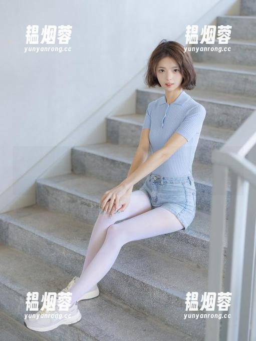 森萝财团 - Sia学妹写真：这图片勾起的，简直是校园的一把辛酸泪！
