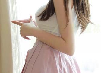 模范学院 – 天使的背影合集，董林越分享她的小秘密