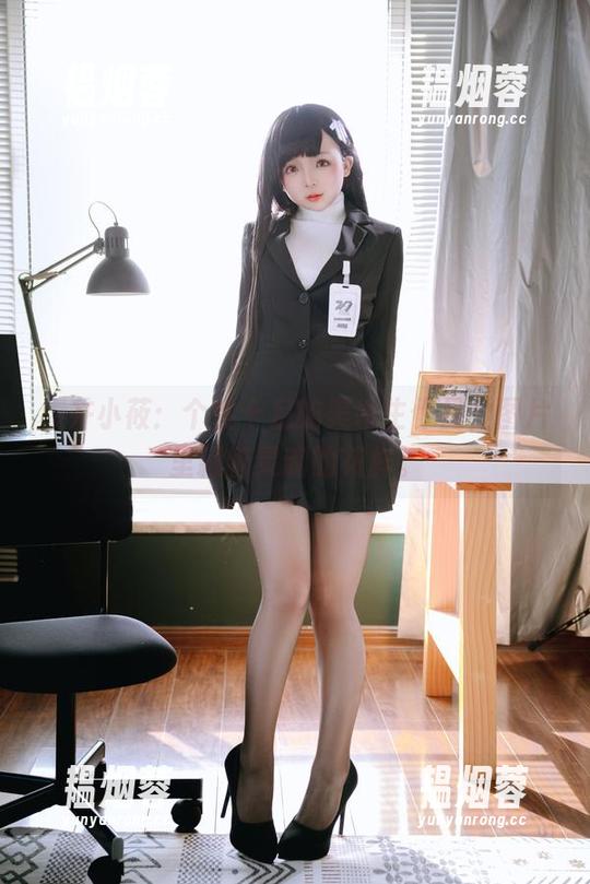 樱井小莜 樱井小莜:个性十足的美术生作品,图片里藏着灵魂的花样。